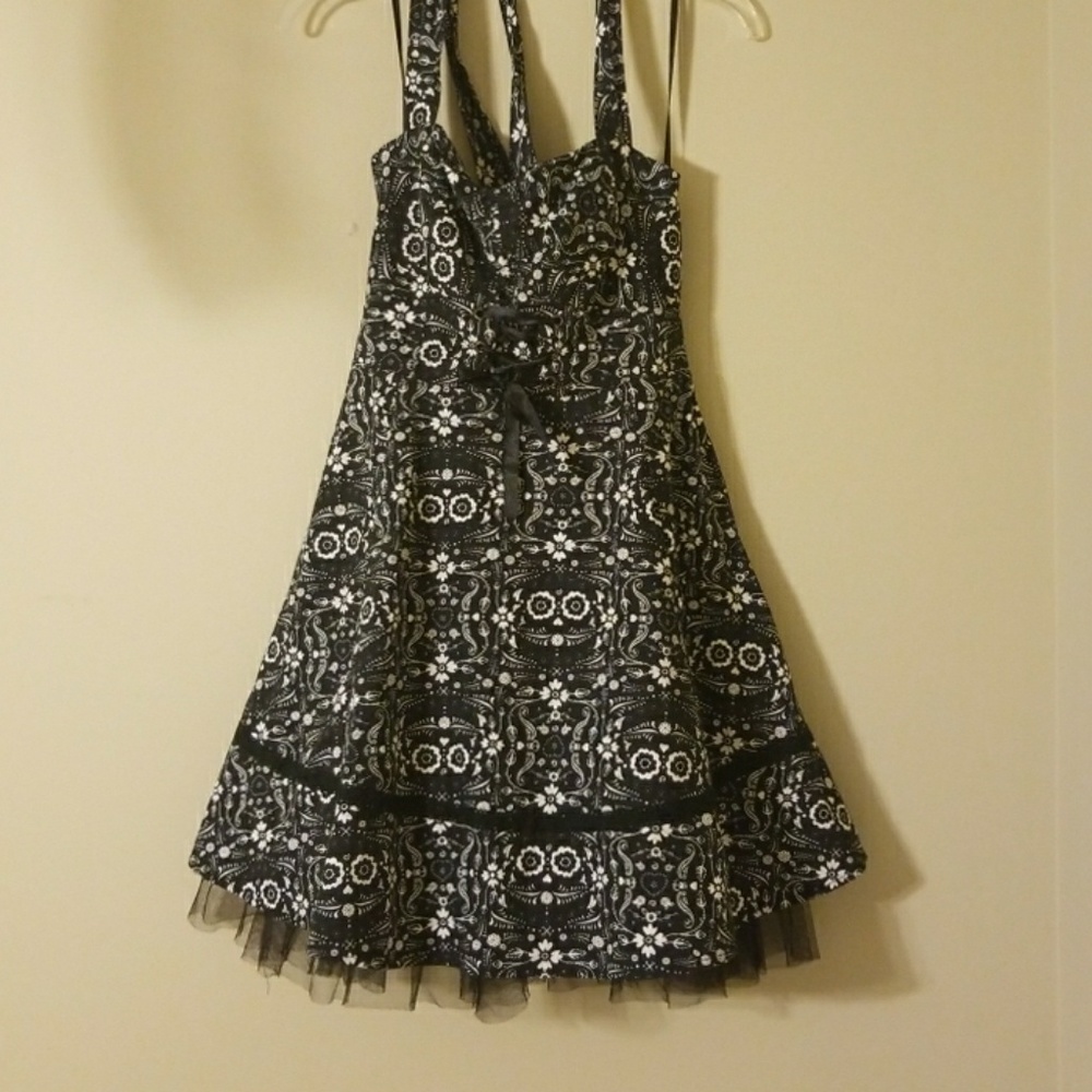 Hot topic book of life black and white dress